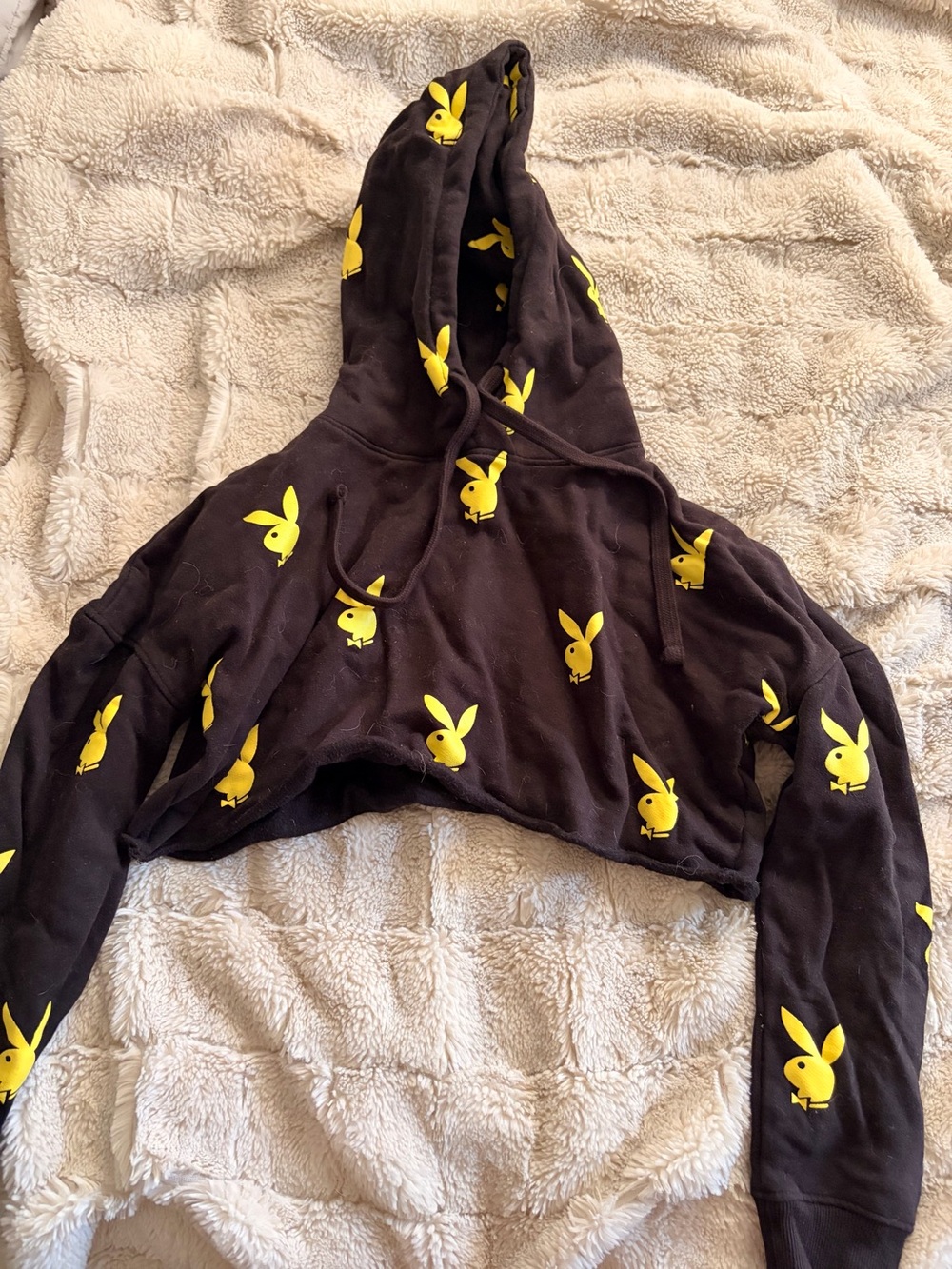 PLAYBOY Black Cropped Hoodie with Yellow Bunny Prints